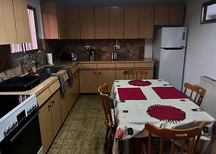 Vakantiehuis Mountain Retreat In Kakopetria, Cyprus - Perfect For Families Kakopetria